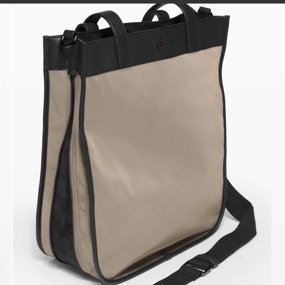EUC HUGE Lululemon Now & Always Tote Laptop BagTHE BIG ONE LEATHER & NYLON EUC - Picture 3 of 17